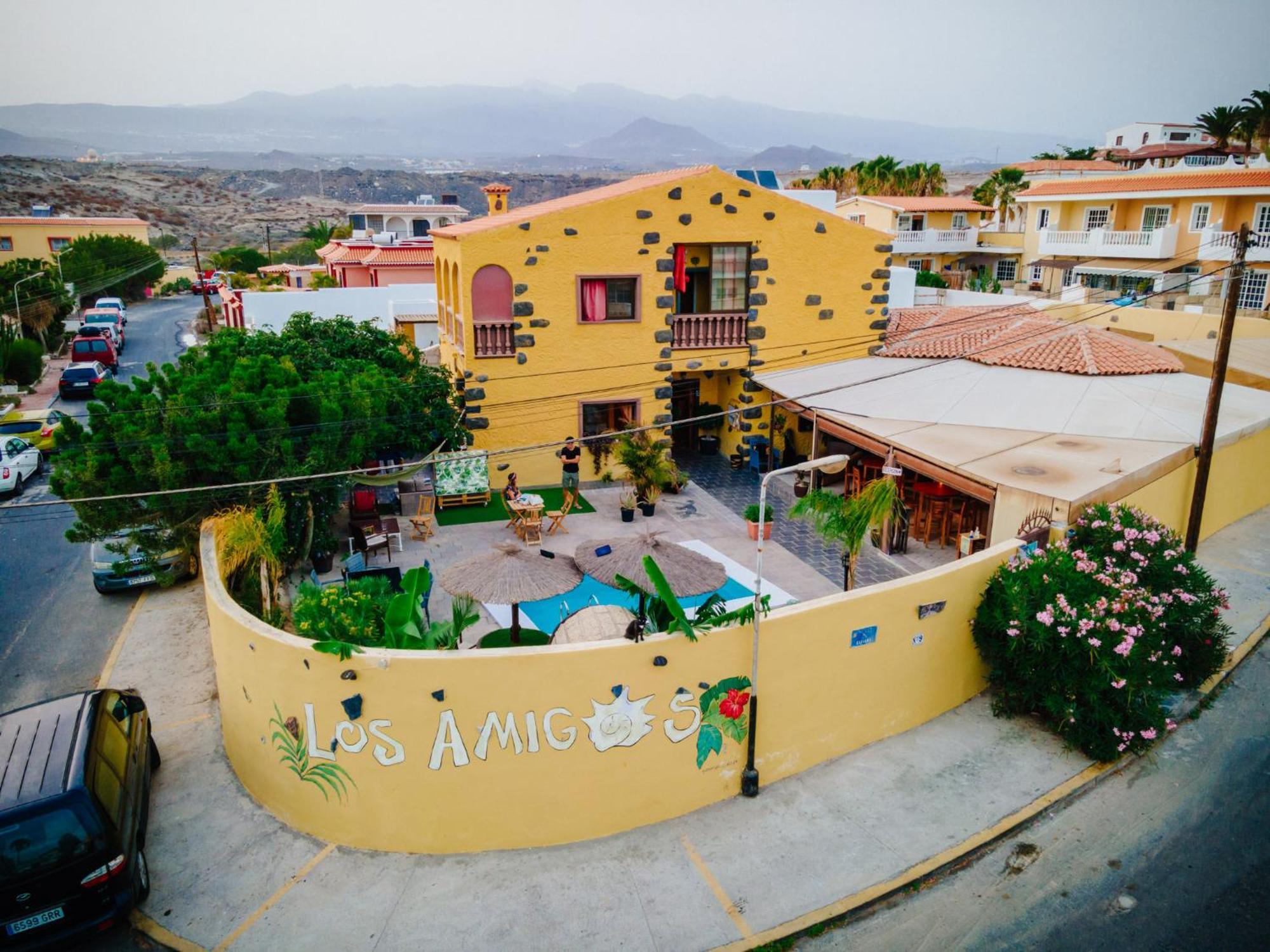 Hostel Los Amigos By Youroom La Mareta Екстериор снимка