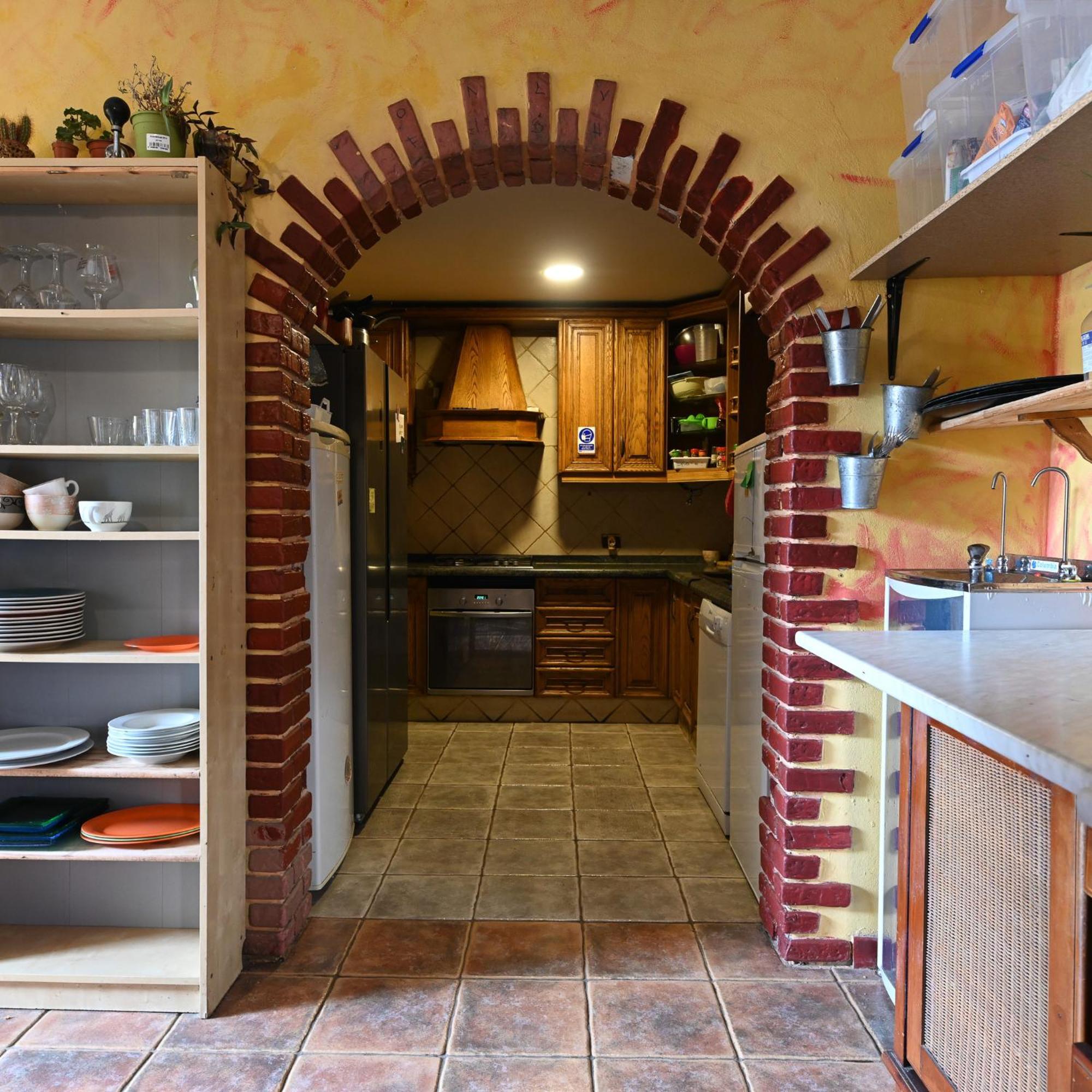 Hostel Los Amigos By Youroom La Mareta Екстериор снимка