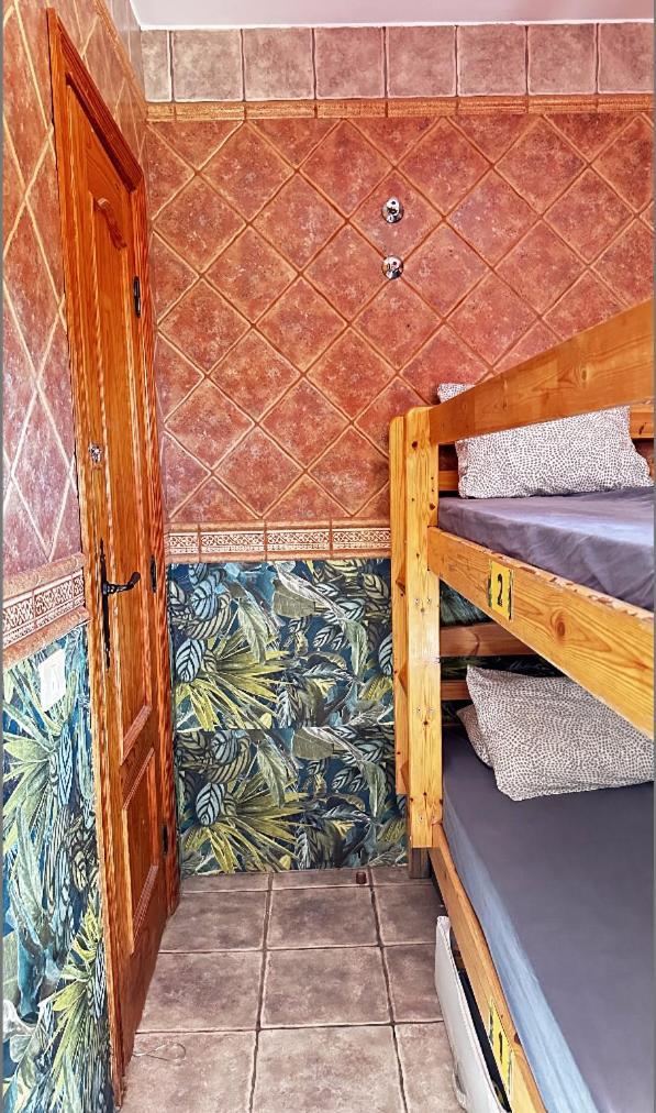 Hostel Los Amigos By Youroom La Mareta Екстериор снимка